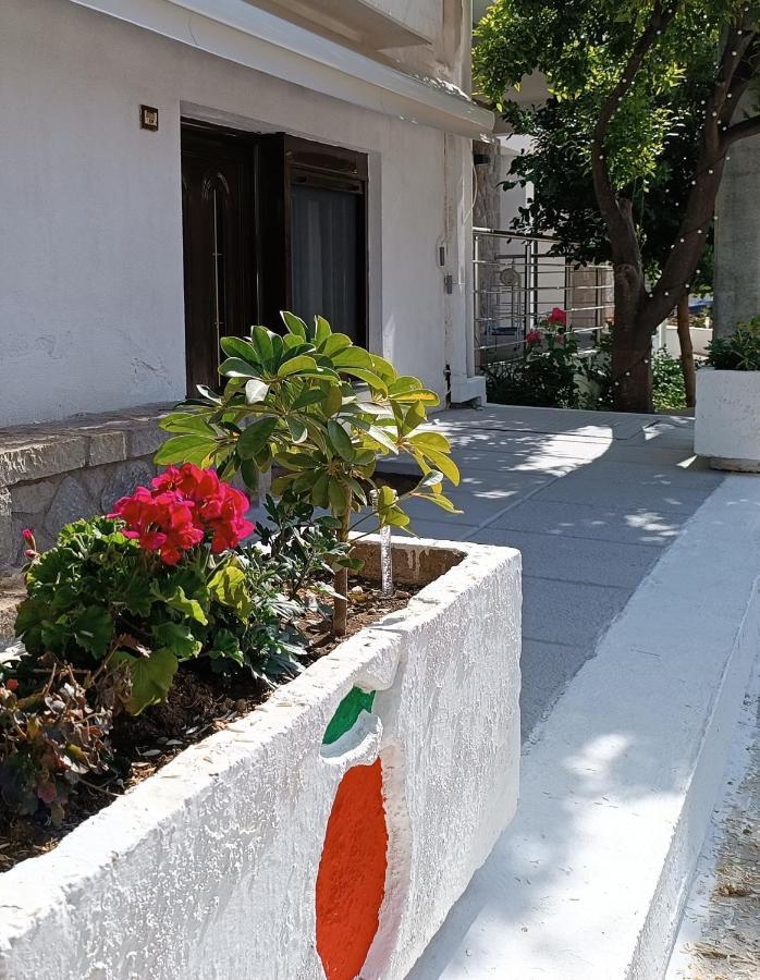 Ευρύχωρο Και Άνετο Διαμέρισμα Στην Ιτέα Joanna'S Apartment Kirra 外观 照片