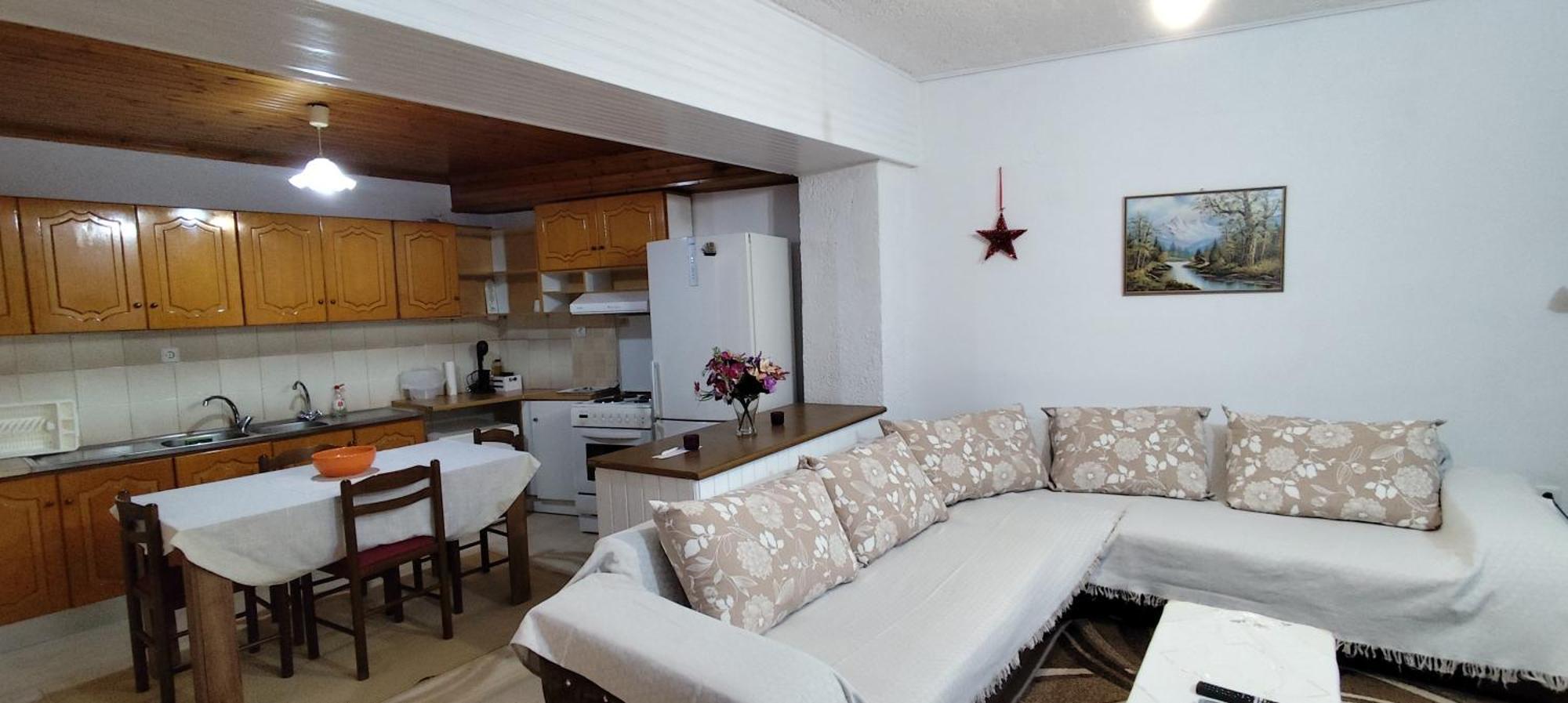 Ευρύχωρο Και Άνετο Διαμέρισμα Στην Ιτέα Joanna'S Apartment Kirra 外观 照片