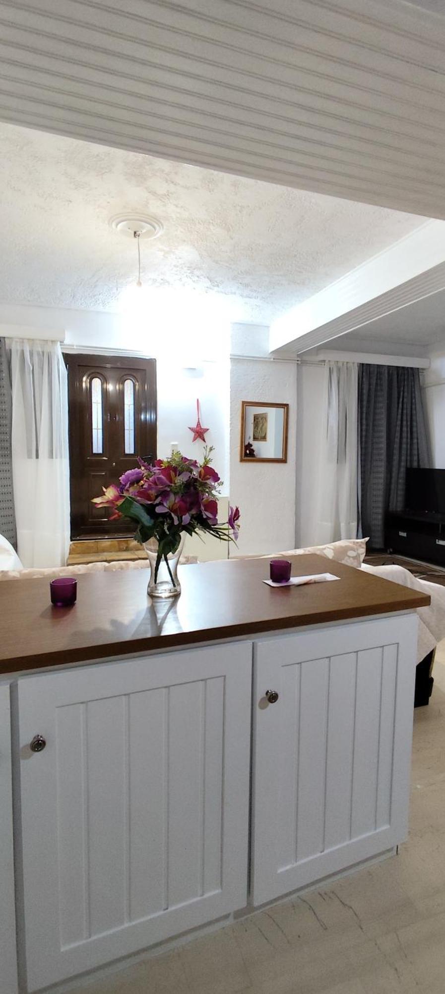 Ευρύχωρο Και Άνετο Διαμέρισμα Στην Ιτέα Joanna'S Apartment Kirra 外观 照片