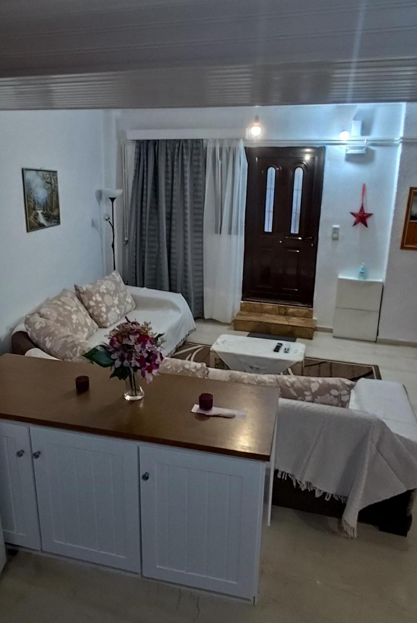 Ευρύχωρο Και Άνετο Διαμέρισμα Στην Ιτέα Joanna'S Apartment Kirra 外观 照片